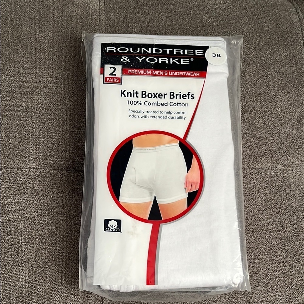 Roundtree & Yorke White Boxer Briefs Essential Comfort